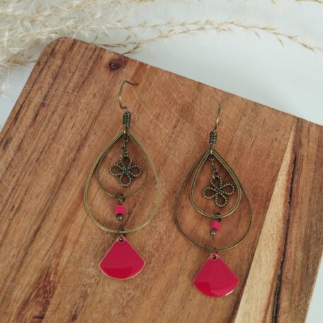 Boucles d'oreilles bronze rouge émail résine et perle en verre