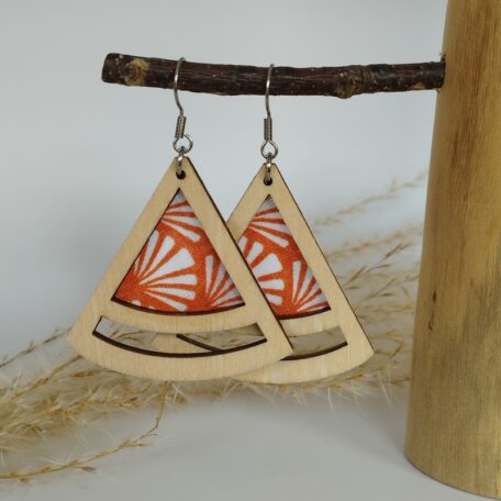 Boucles d'oreilles triangle tissu orange et blanc